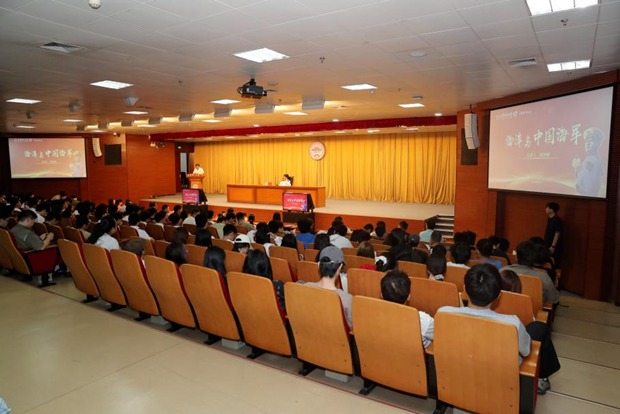 海軍少將高學敏做客我校“明理講壇”