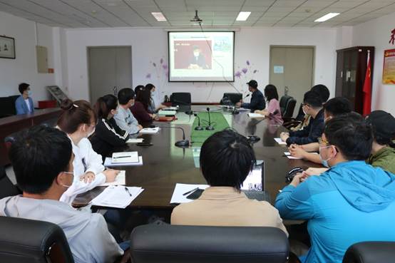 說明: F:\活動照片\2020年度活動照片\5.12 觀看張伯禮教授講話\IMG_8131.JPG 說明: F:\活動照片\2020年度活動照片\5.12 觀看張伯禮教授講話\IMG_8131.JPG