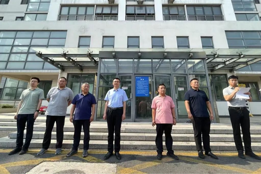 學校開展“安全生產月”綜合應急演練