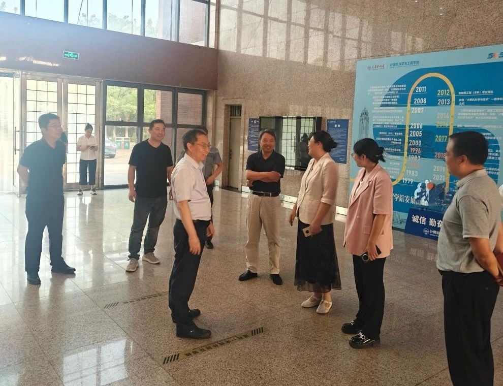  校領(lǐng)導(dǎo)帶隊開展校園安全大檢查