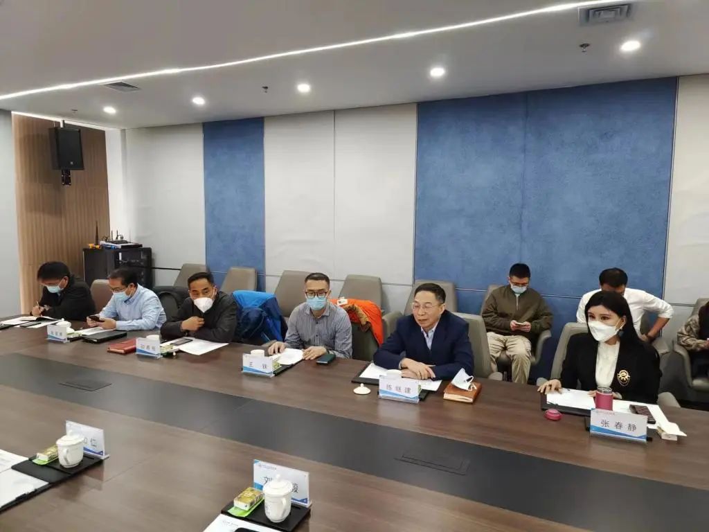 校長練繼建帶隊與天津大學校友會共赴西青大學科技園調研交流