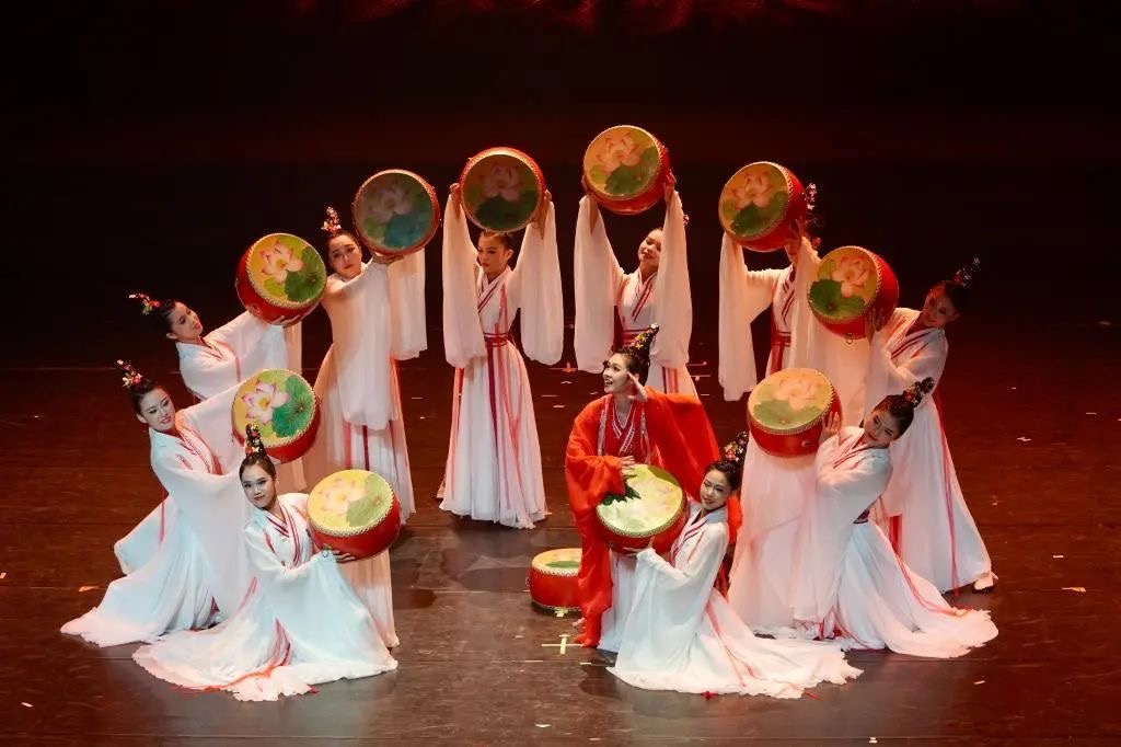 我校聾人舞蹈《適此樂土》榮獲第十一屆全國殘疾人藝術(shù)匯演一類節(jié)目