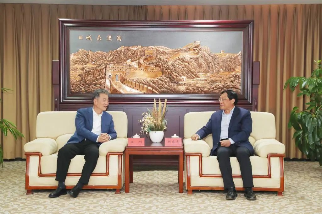 民進中央“凝心鑄魂強根基、團結(jié)奮進新征程” 主題教育調(diào)研座談會在我校召開